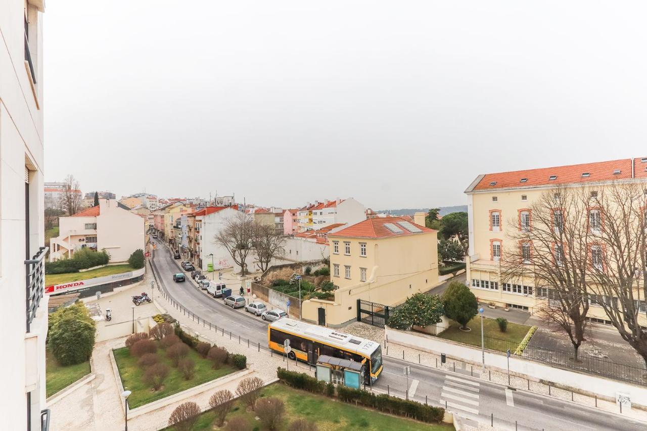 Vita Portucale ! Modern Apartment With Garage Lisbon Luaran gambar